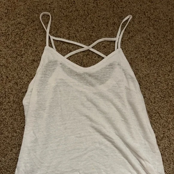 Woman’s Tank - Picture 2 of 3